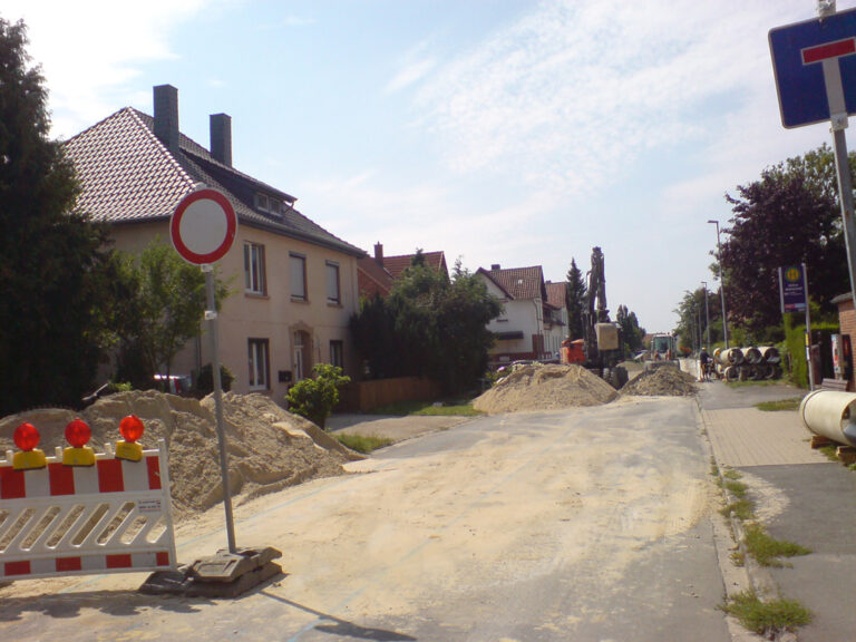 Rot-Grün-Rot: „Straßenausbaubeiträge in Lehrte sozial gestalten“